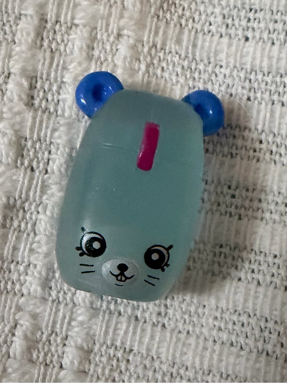 Clicky Mouse Electronic Glow finish limited edition Shopkins